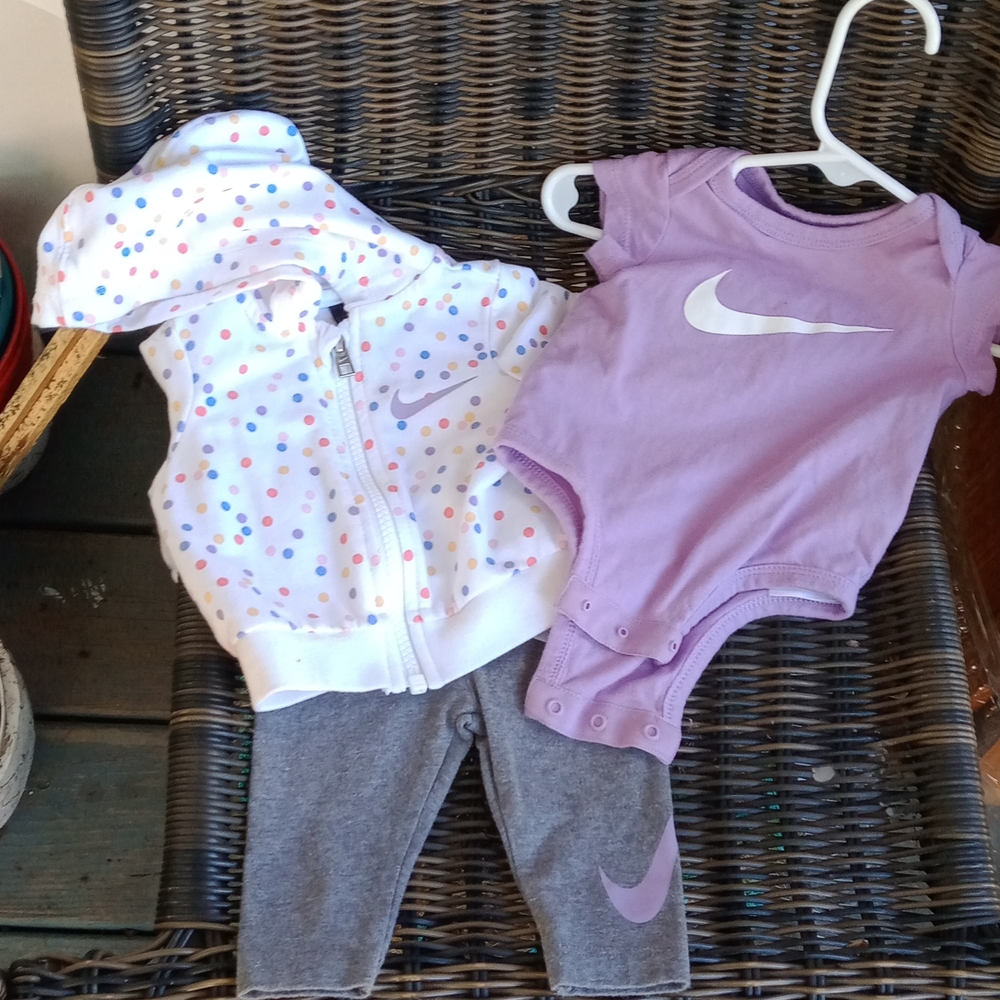 Nike 3 month 3piece matching set